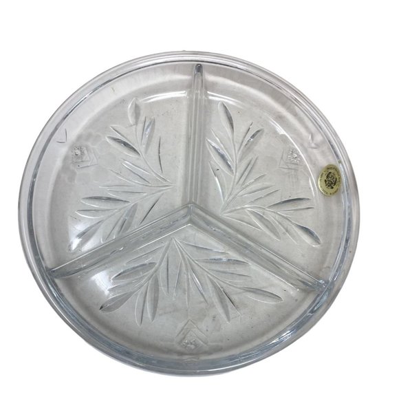 House of Global Art (Germany) Hand Cut Crystal Segmented Dish (9") - Picture 1 of 6
